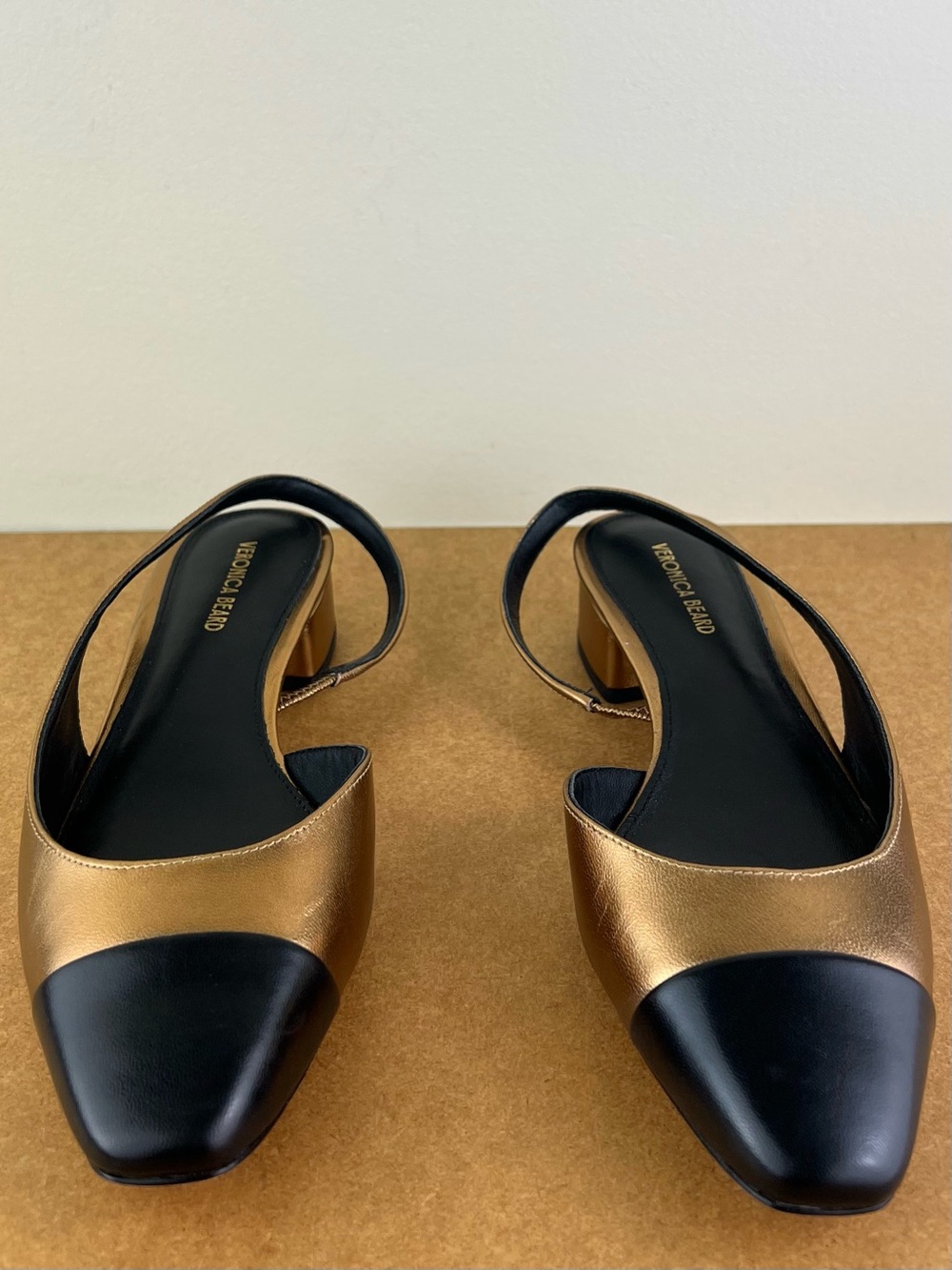 Veronica Beard Metallic Gold and Black Slingback Pumps - Picture 11 of 13